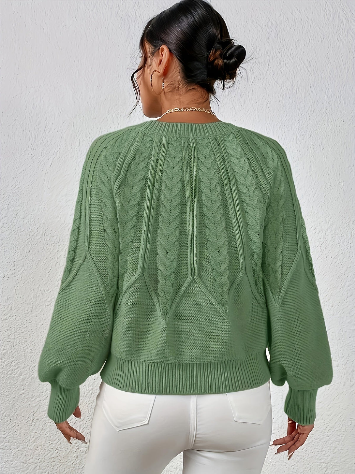 Ophelia | Relaxed Cable-Knit Sweater