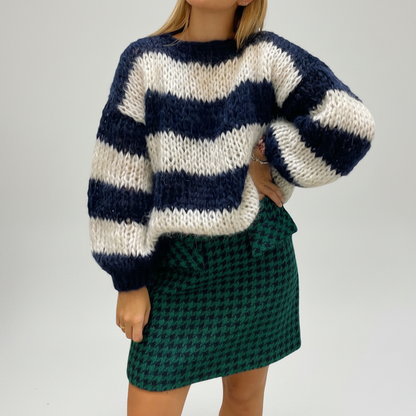 Women’s Chunky Knit Sweater with Wide Stripes and Balloon Sleeves