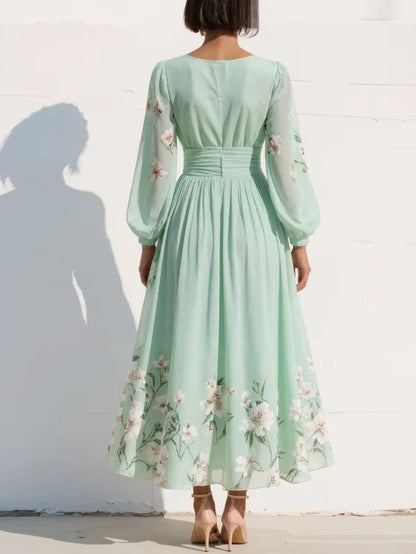 Monroe | Chiffon midi-jurk met V-hals en bloemenprint