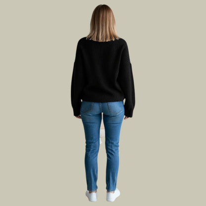Women’s Relaxed Turtleneck Knit Sweater – Oversized Pullover for Winter
