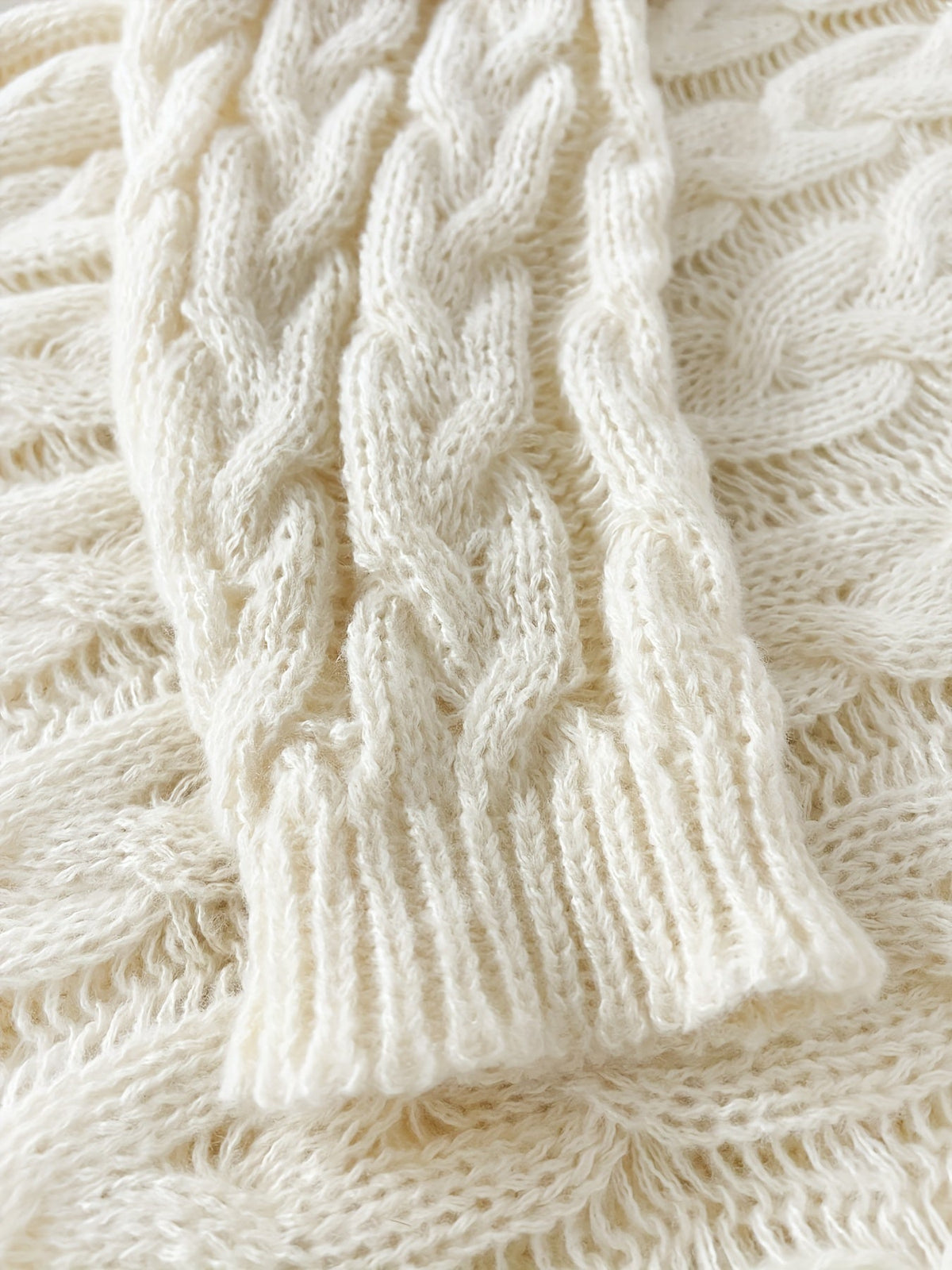 Florence | Ruimvallende cardigan kabeltrui met V-hals