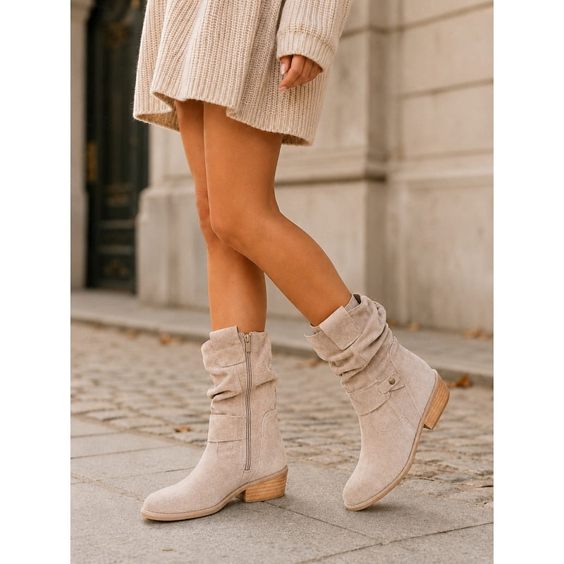 Slouchy enkellaarsjes met gesp