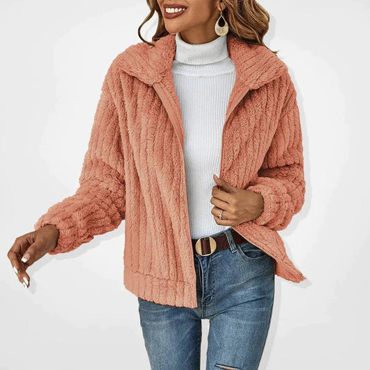 Pluche lang fleece vest met capuchon, zakken en knoopdetail