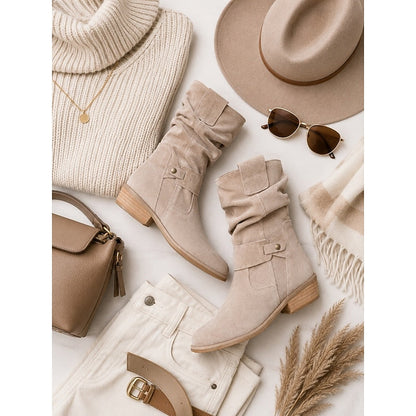 Slouchy enkellaarsjes met gesp